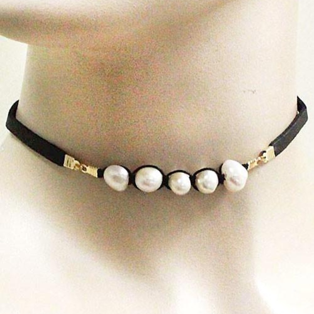 WOMEN JEWELRY